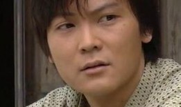 玲珑女15集在线观看,揭秘神秘身世，情感纠葛再升级