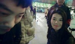 偶遇明星爆料视频播放,揭秘幕后花絮视频播放盛况