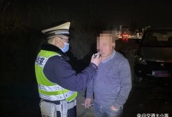 最新郑州喝醉酒爆料,街头冲突引热议，真相揭秘！