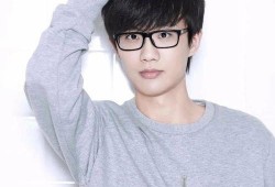 爆料许嵩近况最新消息是真的吗,真相揭秘，是真是假？